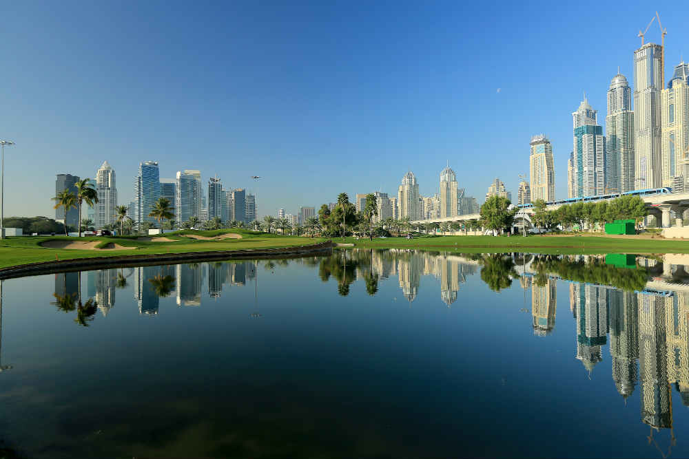 Lac et fairways golf d'Emirates Majlis aux Emirats Arabes Unis