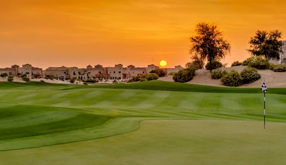 Soleil The Els Club golf à Dubai aux Emirats Arabes Unis
