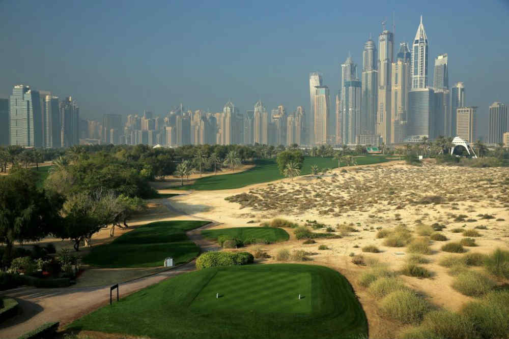 Départ vue sur Dubaï golf d'Emirates Majlis aux Emirats Arabes Unis