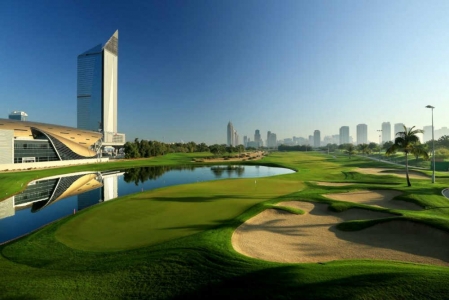 Lac et Fairways Emirates Faldo golf à Dubai aux Emirats Arabes Unis