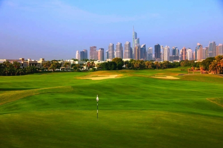Green Montgomerie golf à Dubai aux Emirats Arabes Unis