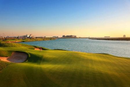 Green et faiways Golf d'Abu Dhabi avec votre pro