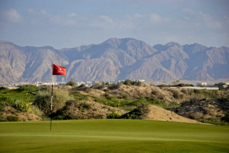 Green et montagne golf Al Mouj à Muscat au Sultanat d'Oman