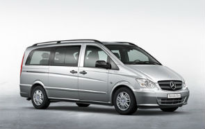 Mercedes Vito pour les séjours de golf à Dubaï